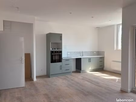 ◊ offre de location – t3 60m² à la couronne (centre-ville)