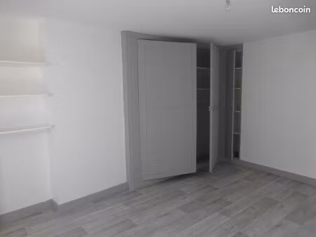 centre ville la croix en touraine f2