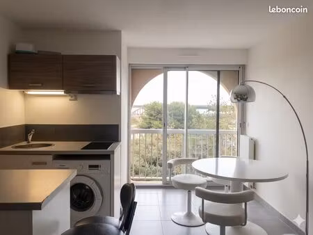 t2 meuble sur carnon bail etudiant/mobilite