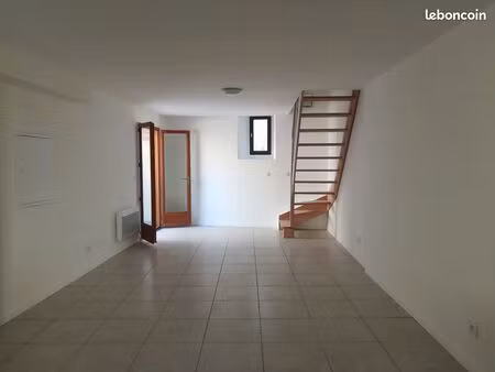 appartement t3 notre dame de londres