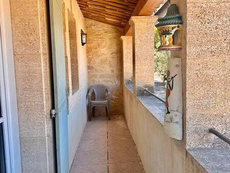 location meublée saint victor la coste - 50m²