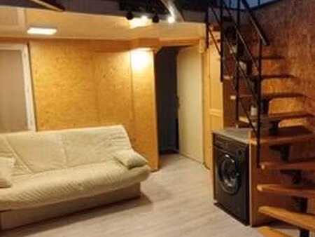 studio meublé lumineux avec mezzanine privas centre ville