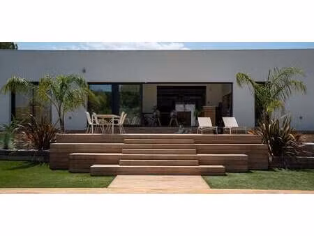 villa avec piscine et terrasse laroque-des-albères (66)