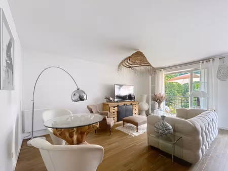 appartement 3 pièces avec balcon + parking en sous-sol