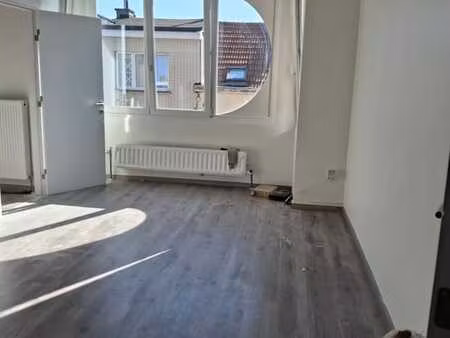 appartement 2 chambres molenbeek  cuisine moderne
