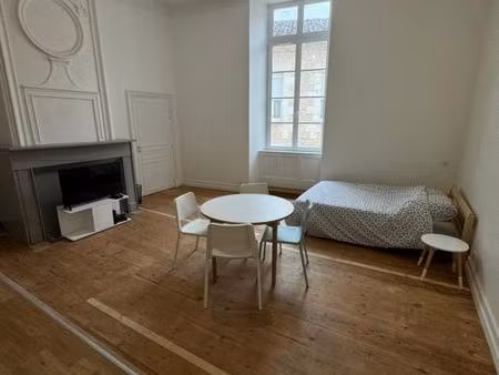 studio meublé avec climatisation au cœur de marmande
