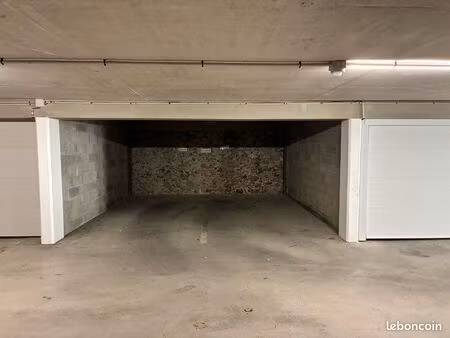garage box double en centre ville