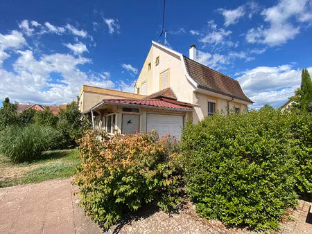 maison cosy 4 pièces à vendre à bollwiller  quartier calme- beau jardin avec espace terras