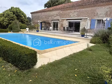 maison de 300 m² à boe