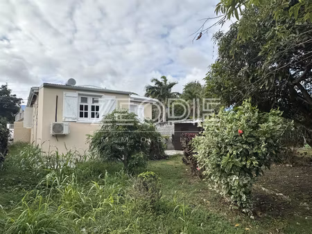 exclusivite zeopie immobilier : villa 3 chambres à rafraichir avec jardin de 1000 m².