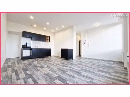 appartement 2 chambres 63m² entièrement rénové - centre-ville