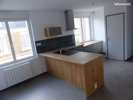 appartement 2 pièces  fougères   particulier