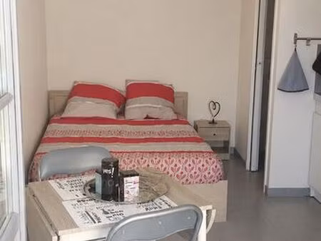 a louer studio meublé