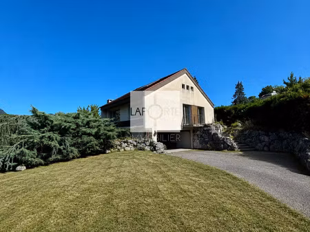 maison d'architecte avec vue sur le lac du bourget une adr