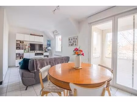 brive ouest a louer apt t2 de 51.20m2 avec terrasse de 9.85m² et parking dans résidence av