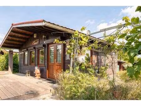 sympathique bungalow 2 chambres  belle situation !