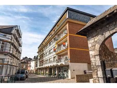 magnifique appartement 2ch en plein coeur de huy!