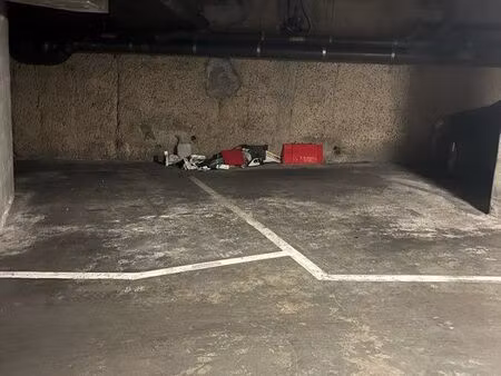 5 places de parking en sous sol sécurisé bourguignons argenteuil
