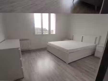 maison non meublée à 3 min de la gare tgv -74m² – 2 ch - salon - cuisine fermée -bureau – 