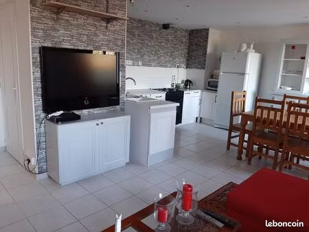 loue grand appartement meublé a sisteron
