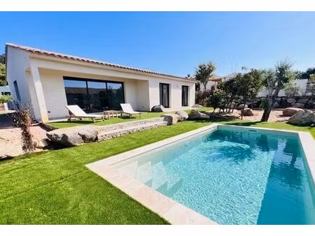 villa de 4 pièces de luxe en vente sainte-lucie de porto-vecchio  corse