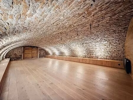 maison de luxe 3 chambres en vente à cluny  bourgogne-franche-comté