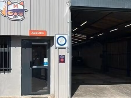 location local d’activités villeurbanne 69100 700m²