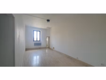 à louer appartement 115 m² – 525 € |armaucourt