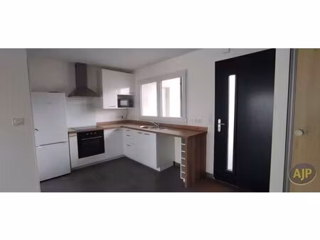 à louer maison 73 6 m² – 788 € |le may-sur-èvre