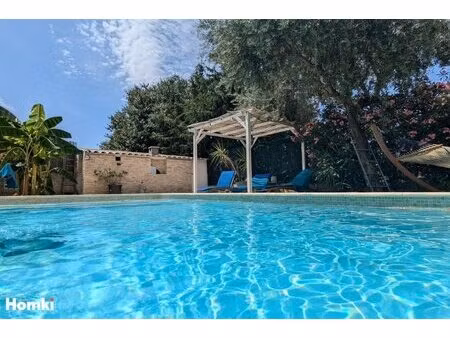 maison/villa t5 de 140 m² à marseille 13013