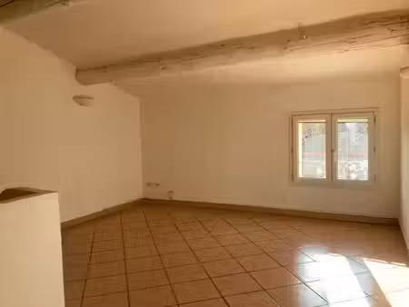 location appartement 3 pièces 53 m² à éguilles (13510)