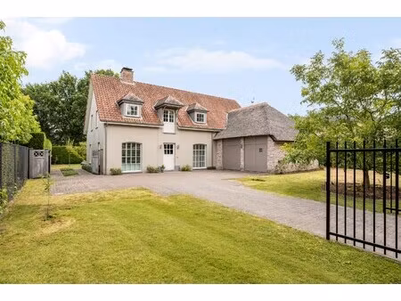 huis te koop in oud-turnhout met 4 slaapkamers