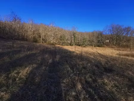 vente terrain 8450 m² à gourdon (46300)  44 990 €