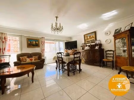 appartement de luxe en vente à le lavandou  provence-alpes-côte d'azur