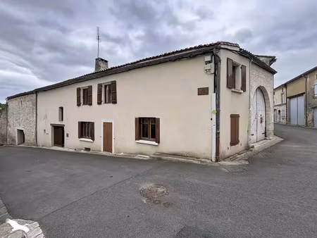 vente maison 5 pièces 79 m² bassac (16120)