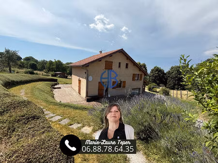 maison 4 chambres + une pièce (garage transformé en habitable). au grand calme