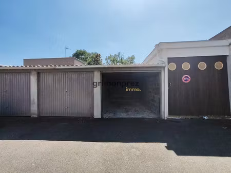 location parking à roubaix (59100)  75 €