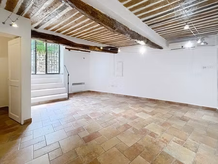 location locaux professionnels 25 m² à mougins (06250)  620 €