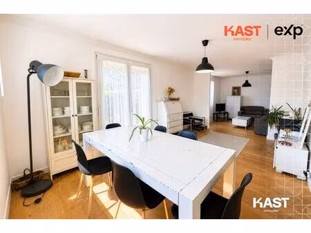 maison de 5 chambres de luxe en vente à plougoumelen  france
