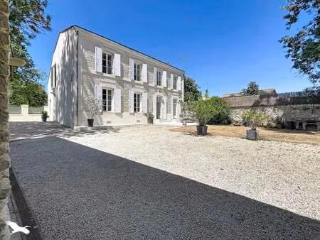 vente maison 9 pièces 210 m² cram-chaban (17170)