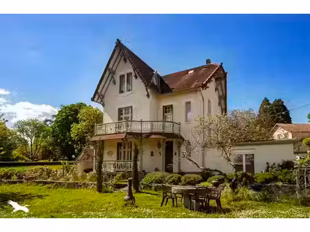 vente maison 10 pièces 189 m² nontron (24300)