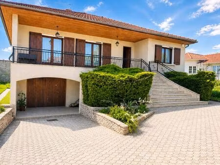maison de luxe de 105 m2 en vente chassieu  auvergne-rhône-alpes