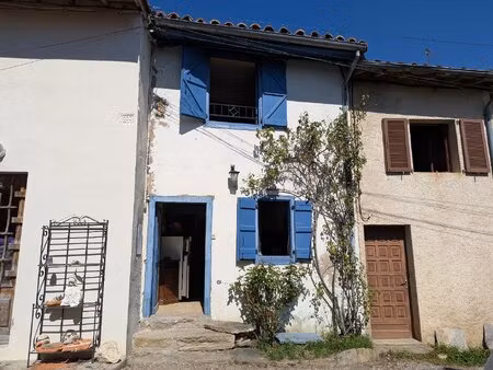 maison de village 65 m² avec grange et jardin