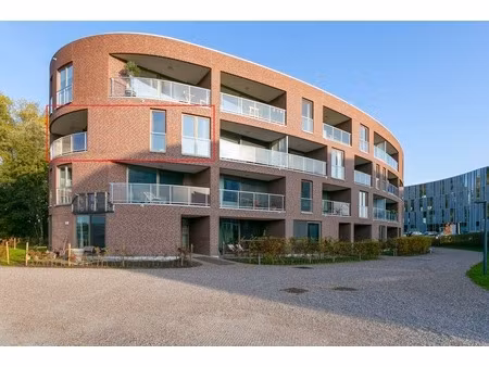 appartement te huur in sint-denijs-westrem met 2 slaapkamers