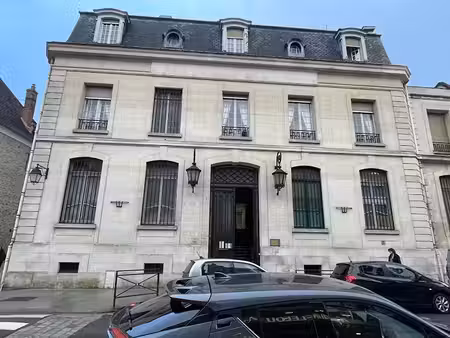vente locaux professionnels 0 pièces 200 m² à provins (77160)  172 000 €
