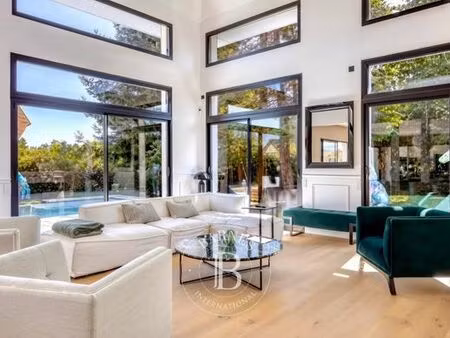 maison de 7 pièces de luxe en vente à vauville  normandie