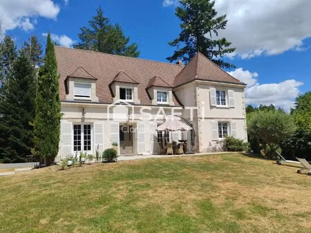magnifique maison bourgeoise en pierre de 1976
