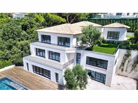 villa neuve luxueuse dans le quartier prestigieux de californie à cannes
