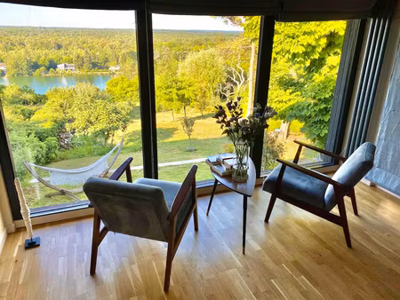 maison contemporaine 2 pièces meublée