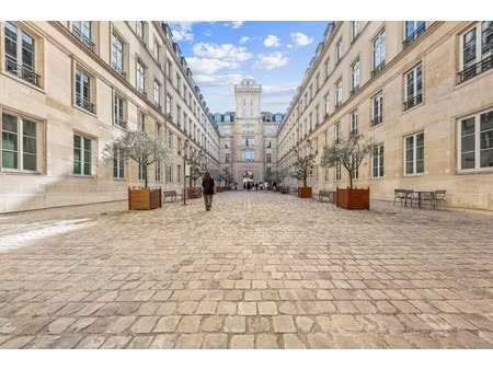 location bureaux 1 554 m²